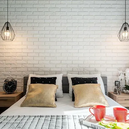 Aparthotel Art River View 4*