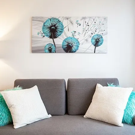 Art River View Aparthotel