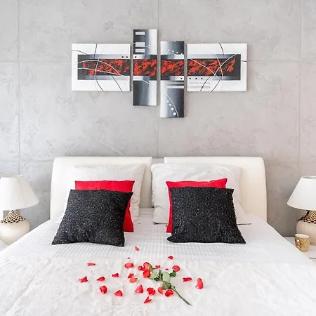 Lejlighedshotel Art River View 3*