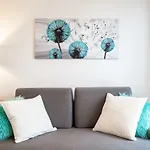 Art River View Aparthotel