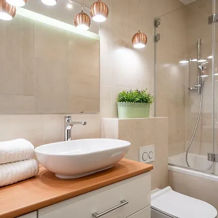 Art River View 3* Βρότσλαβ