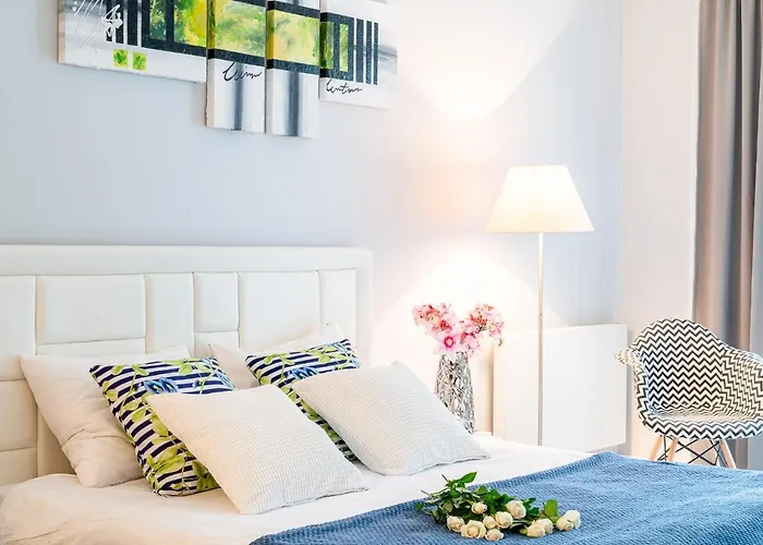 Апарт-готель Art River View