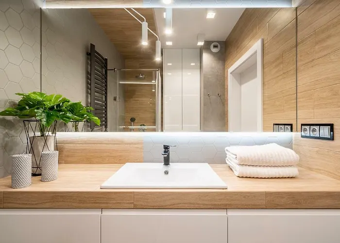 Art River View Aparthotel